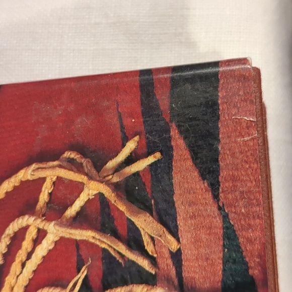 Native American Arts and Crafts 1995 Book Hardcover Color Illustrations 90s Vtg - Picture 12 of 13